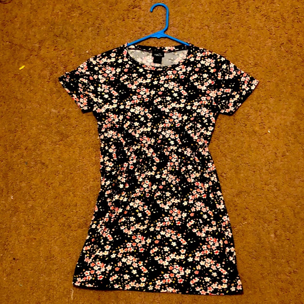 Rue 21 flower dress!! Perfect condition!!!🌸🌸👗